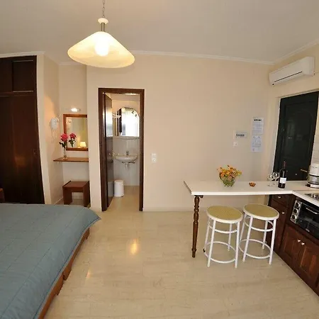 Pelagos Agios Gordios 아파트 *