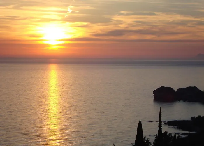 Pelagos Agios Gordios * Agios Gordios (Corfu)